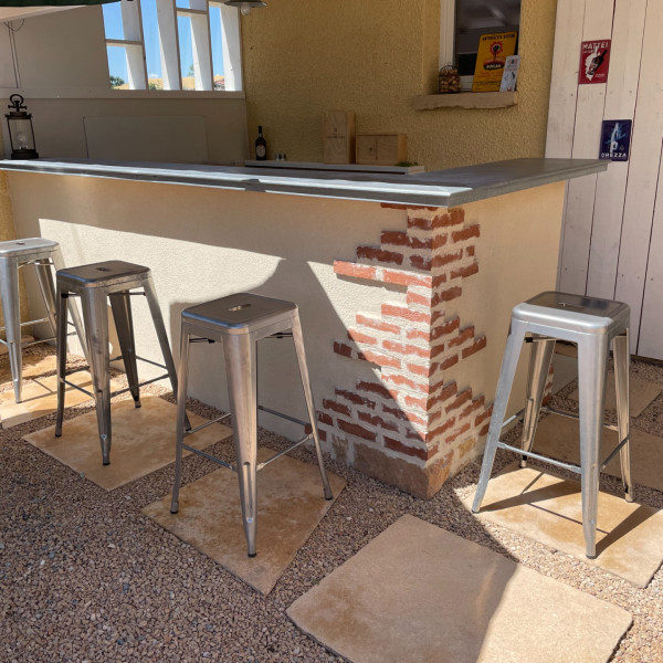 FABRICATION D'UN COMPTOIR ZINC POUR EXTERIEUR ( 01 AIN )