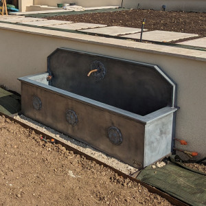fabrication d'une fontaine zinc avec pompe exterieur