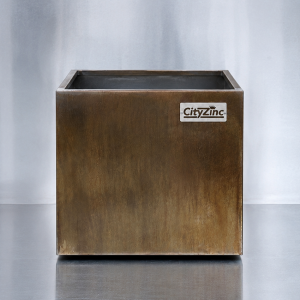 Bac à fleurs carré 20x20x20cm en zinc naturel