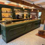 Réalisation d’un comptoir bar en laiton pour un restaurant à Châtillon d'Azergues (69380)