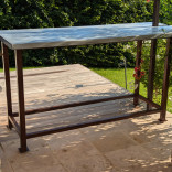table bar avec plateau zinc et pied metal rouillé 69 ( rhone)